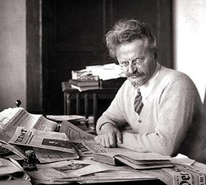 20060919023901-trotskymilitant.jpg