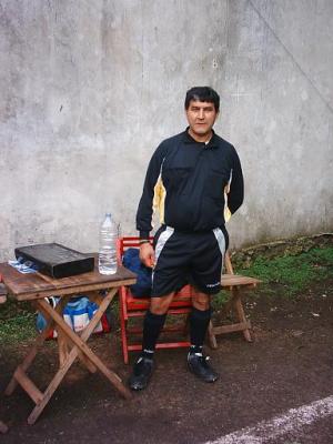 20080614020636-hombres-de-negro.jpg